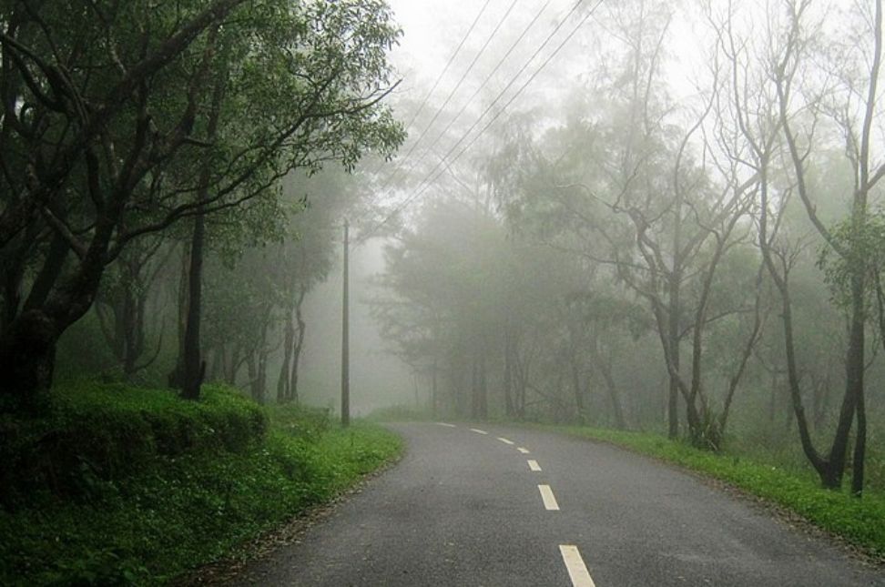 Ponmudi Hill Station - Keralam Chronicles