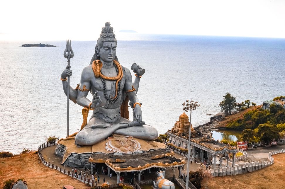 Maha Shivaratri 2025: A Night of Devotion, Fasting, and Spiritual Awakening